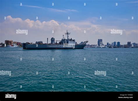 militaerhafen stockfotos und bilder kaufen alamy