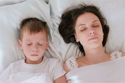 mom and son sleep seks telegraph