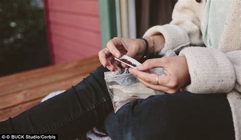 popular teens are at greater risk of relationship and drug