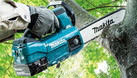 Makita Lanserar Ny Batteridriven 18v Kedjesåg Med Topphandtag För