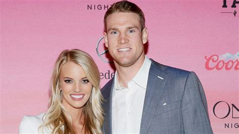 ryan tannehill and wife lauren share sweet maternity photos