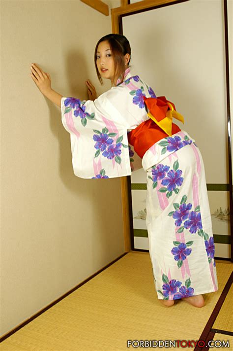japanese slut kasumi gets fucked in her kimono
