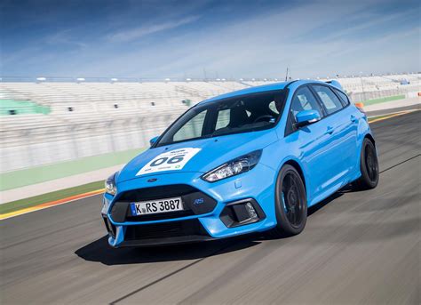 prwth odhghsh ford focus rs   genia focus rs didaskei spor odhgikh paideia kai afhnei