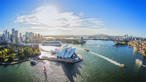 10 million visitors expected to head to sydney this summer