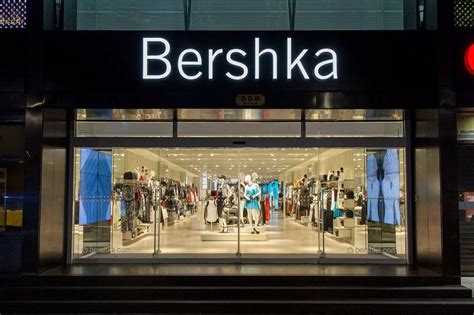 bershka vende el bikini reversible perfecto   repetir modelito este verano
