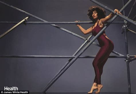 Tracee Ellis Ross Wows In Skintight Sportswear For Health Daily Mail