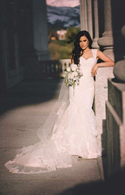 51 Trendy Wedding Makeup Latina Brides Ruffle Sleeve Wedding Gowns