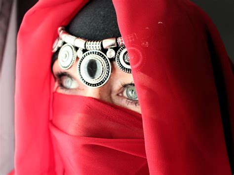 the world s best photos of scarf and veiled flickr hive mind