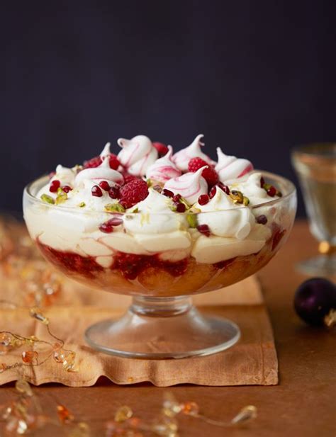 the 25 best christmas trifle ideas on pinterest trifle