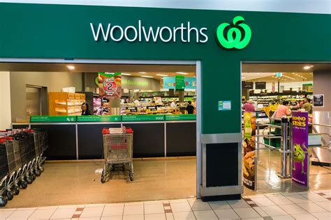 woolworths  reduced  opening hours  homes  gardens