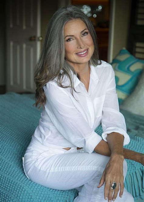 Jane Sanguinetti In 2019 Long Hair Styles Long Gray