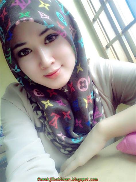 indonesian cute hijab girl pictures september 2013