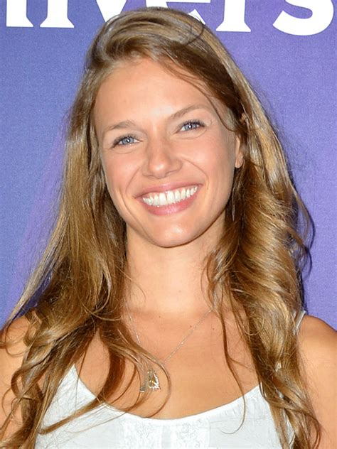 tracy spiridakos photos and pictures tv guide
