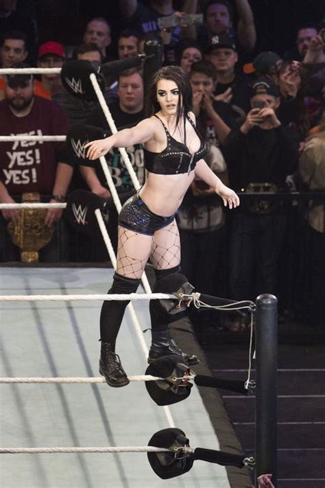 Who Is Wwe’s Paige The True Story Behind ‘fighting With