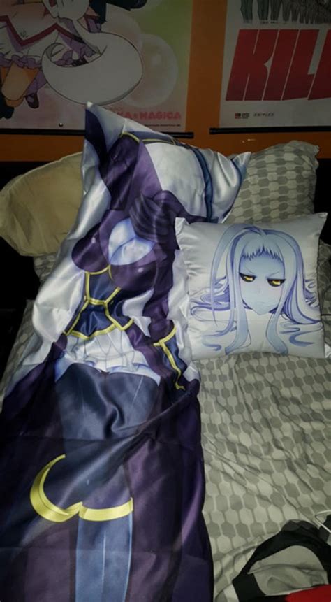 level dakimakura dakimakura body pillow   meme