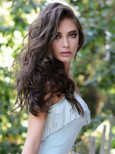 Neslihan Atagul Beautiful Actresses Turkish Women Beautiful Fashion