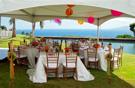 How To Set The Luau Wedding Reception Weddingelation