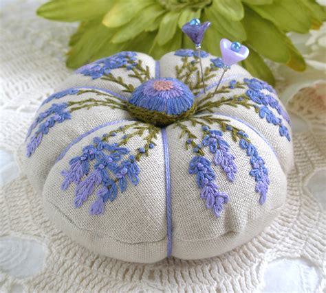 fiberluscious daisies  lavender pincushions  magic    details