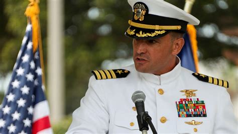navy commander pulled  job  seal candidate death kget