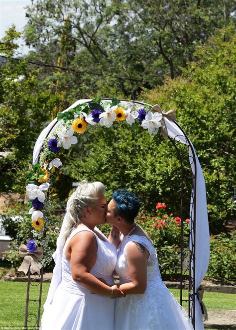 lauren and amy wed in australia s first same sex wedding daily mail