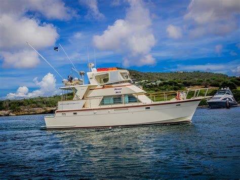 ft cabin cruiser curacao compare prices   boats  curacao