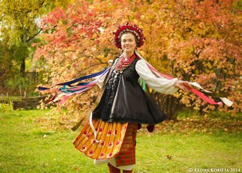 pin by Оля on Мальовнича Україна folk fashion folk dresses