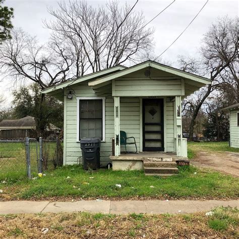 tiny shotgun houses   solve dallas housing crisis  wed  stop knocking