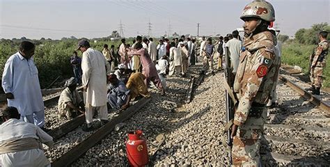 quetta bound train attacked  injured pakistan dawncom