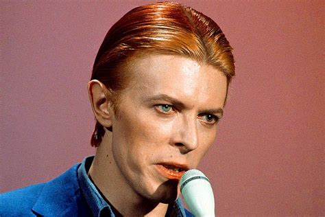 david bowie recopilan grabaciones de  en  nuevo disco de coleccion