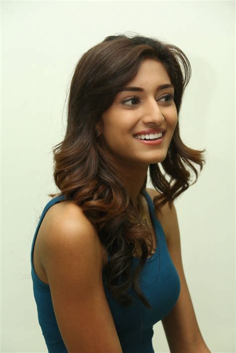 high quality bollywood celebrity pictures erica fernandes showcasing her amazing figure in a