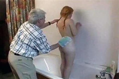 daddy insist to help and wash her back fuqer video