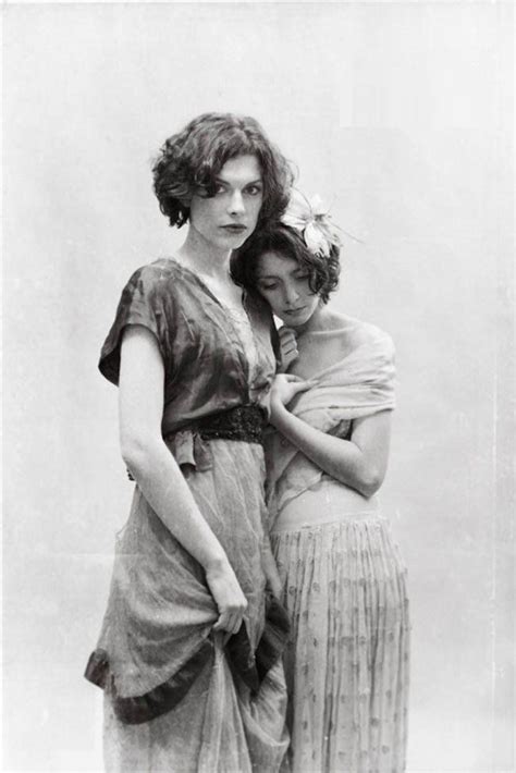 20 Fotografías Vintage Que Retratan El Amor Entre Chicas Lesbian Love