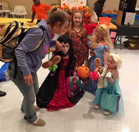 photos leah messer s daughters in princess and vampire halloween costumes