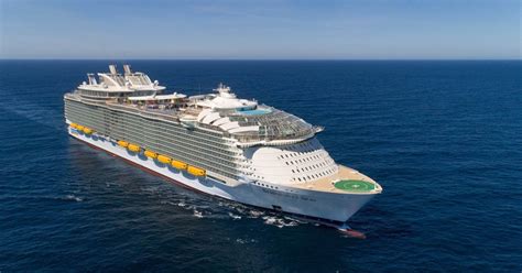 dizzying story  symphony   seas  largest   ambitious cruise ship