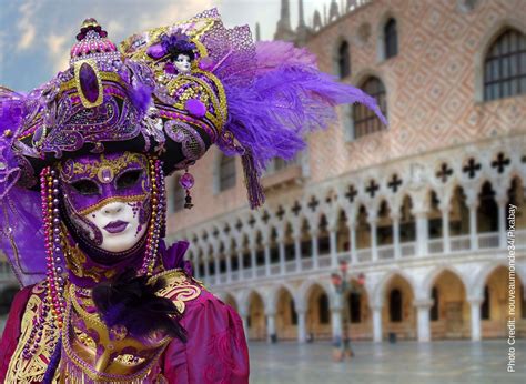 carnival celebrations  italy italian allegria