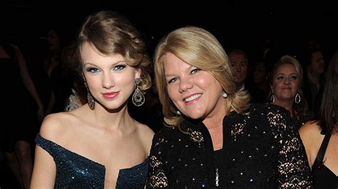 Taylor Swift’s Mum Wanted To Cry After Alleged Assault Hello