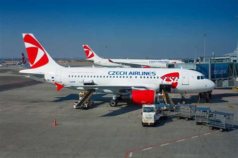 czech airlines filed  bankruptcy  applied  reorganization   prague municipal court
