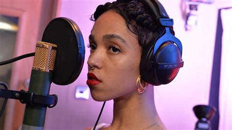 Fka Twigs New Songs Playlists And Latest News Bbc Music