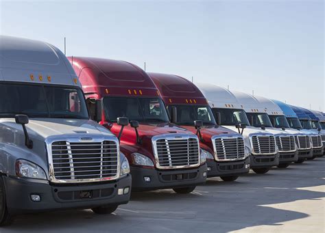 fleet freightliner trucks
