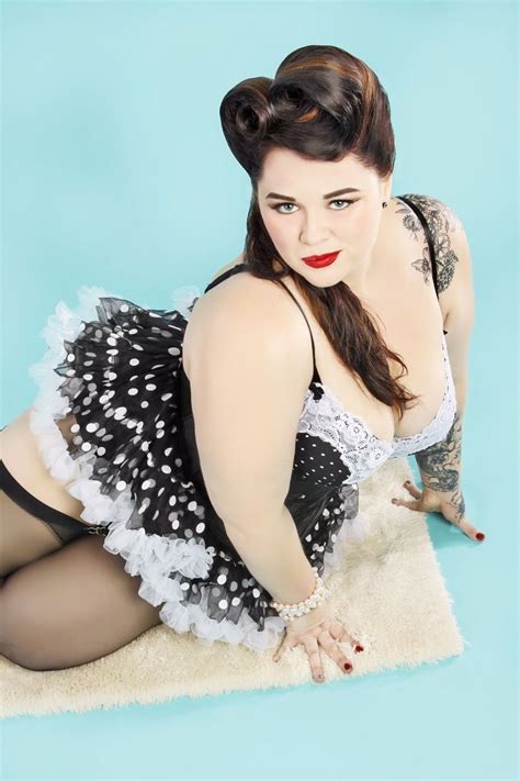 Pin On Plus Size Boudoir And Pin Up
