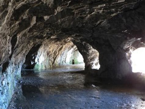 Grotte de Mandrin