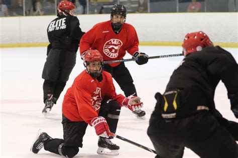 August Turns Into Hockey Season For Local Aaa Midget Team
