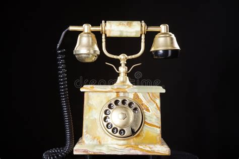 mooie oude antieke telefoon stock afbeelding image  zwart grunge