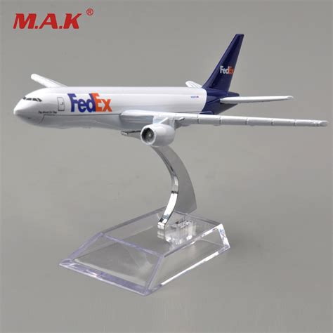 cm long brand   scale airplane models fedex boeing  diecast metal plane model toys