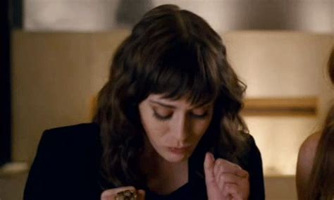 lizzy caplan find and share on giphy