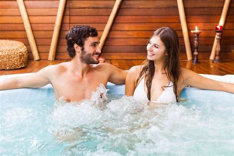 Why Should You Stay In A Gatlinburg Cabin With A Hot Tub