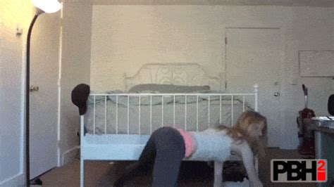 twerking find and share on giphy