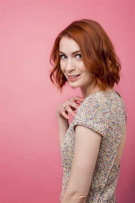 despite the threats and sexism felicia day believes in the gaming