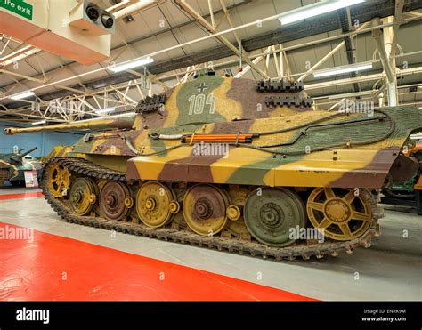 Tiger Ii Tank Im Tank Museum In Bovington England Stockfotografie Alamy