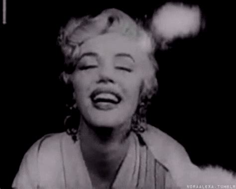 marilyn monroe kiss find and share on giphy